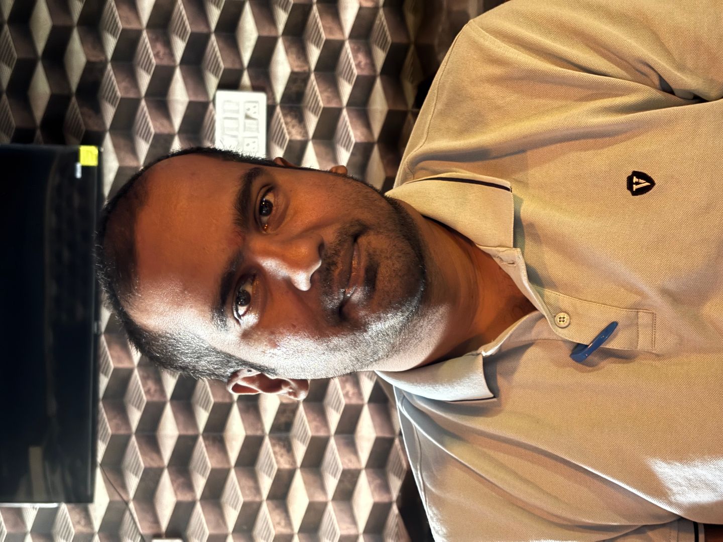 Dr Naresh