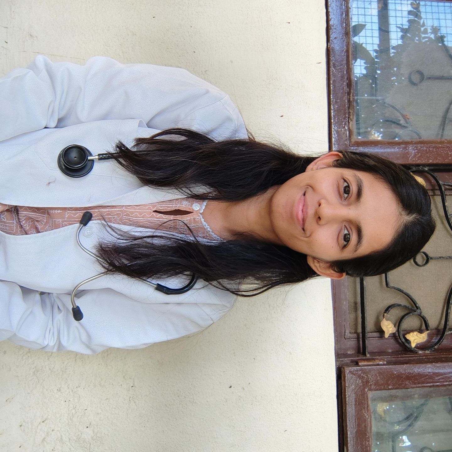 Dr. Komal Thakur