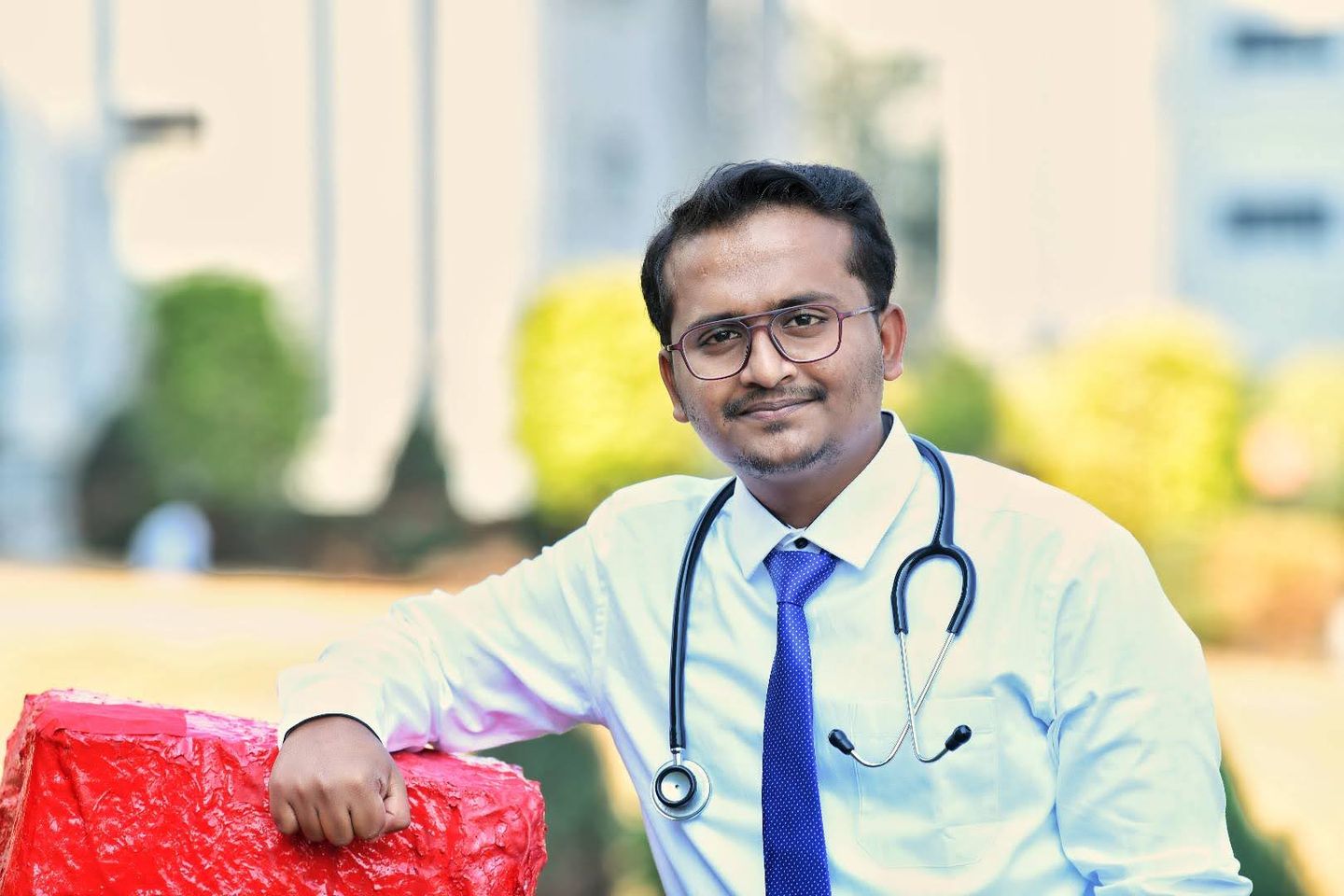 Dr Faisal Zoheb